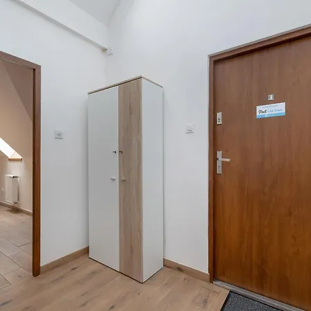 Lägenhet Unique In By Rent Like